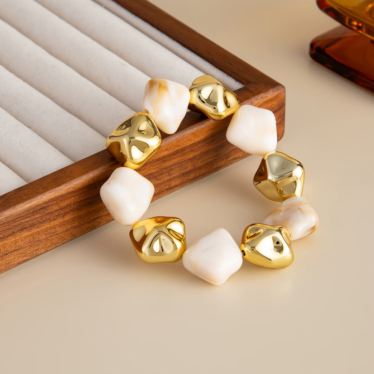 Beautiful Style Elastic String Beaded Bracelet Design Bracelet