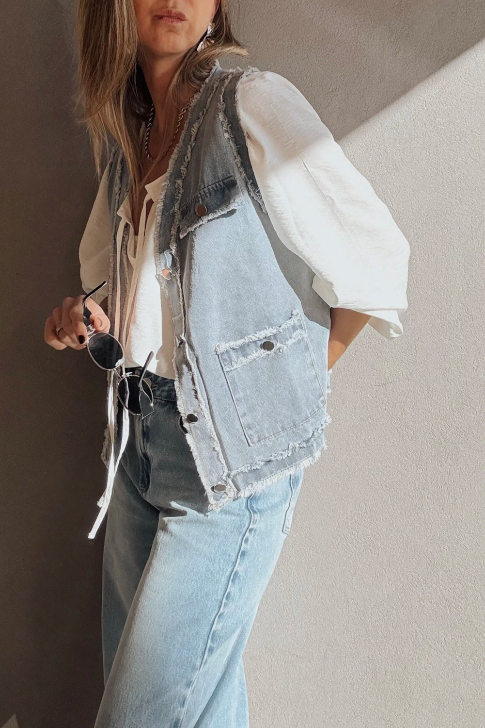 Beau Blue Frayed Edge Flap Pockets Denim Vest Jacket