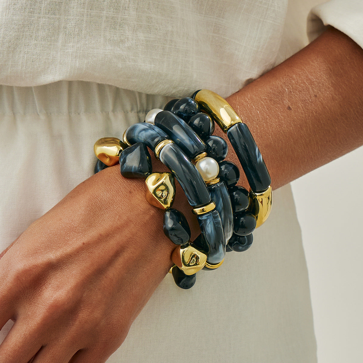 Beaded Blooming Resin Bamboo Elbow Bracelet